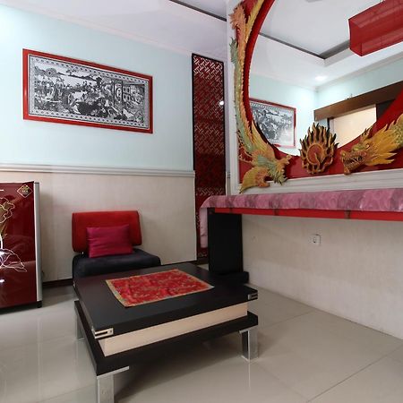 Reddoorz Plus Near Tugu Jogja 2 Jogjacarta Exterior foto