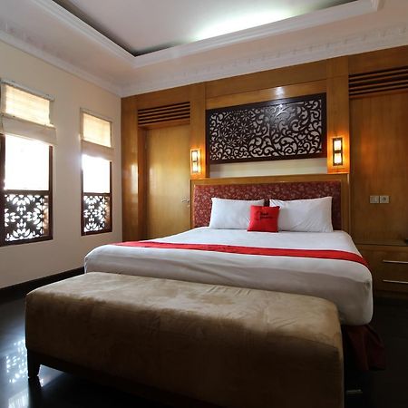 Reddoorz Plus Near Tugu Jogja 2 Jogjacarta Exterior foto