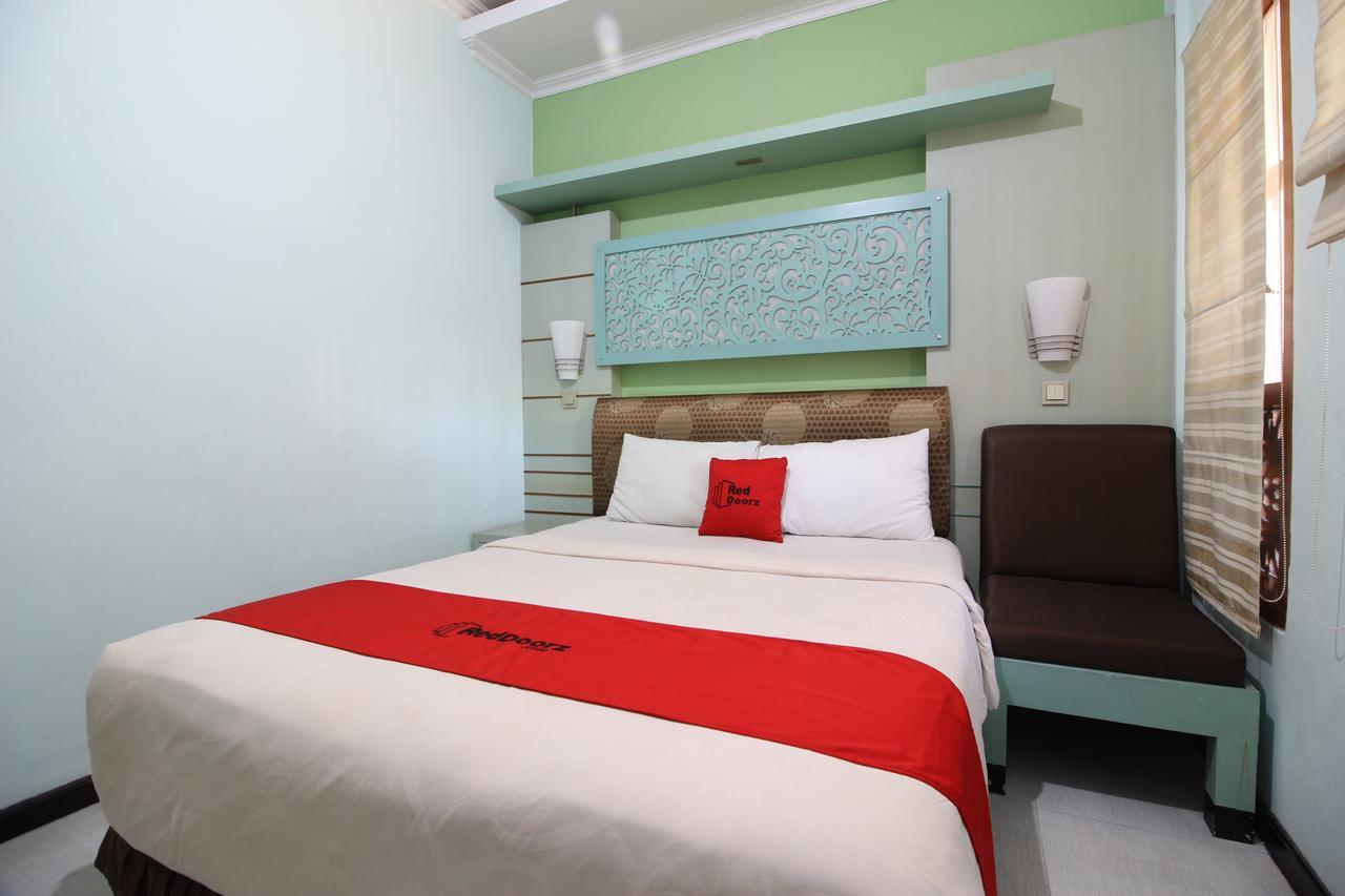 Reddoorz Plus Near Tugu Jogja 2 Jogjacarta Exterior foto