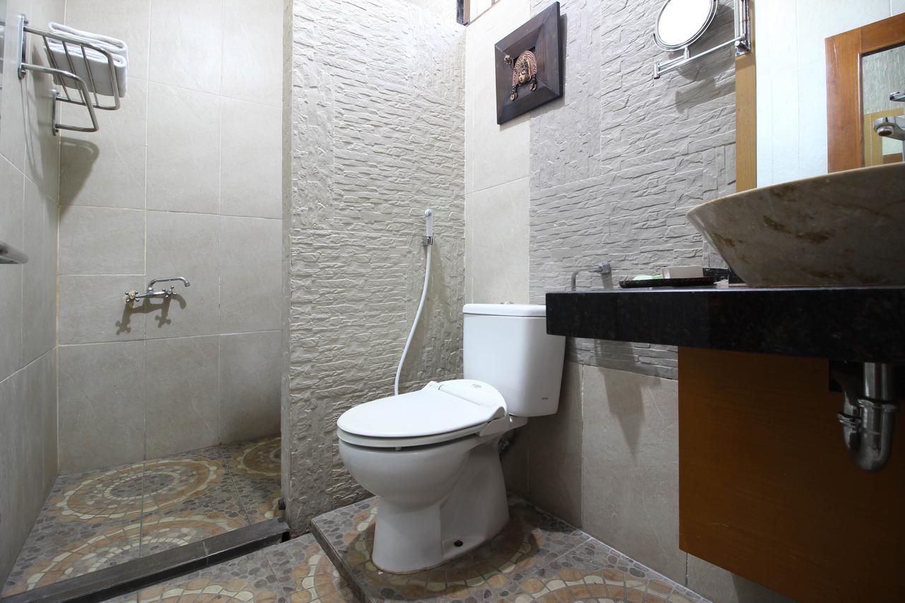 Reddoorz Plus Near Tugu Jogja 2 Jogjacarta Exterior foto